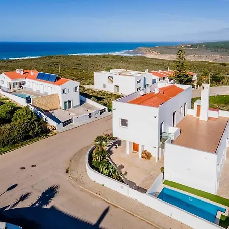 Beachside 5 Bdr 6 Baths Sleeps 9plus Ppl וילה