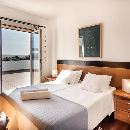 Beachside 5 Bdr 6 Baths Sleeps 9plus Ppl