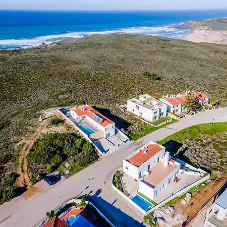 Beachside 5 Bdr 6 Baths Sleeps 9plus Ppl *