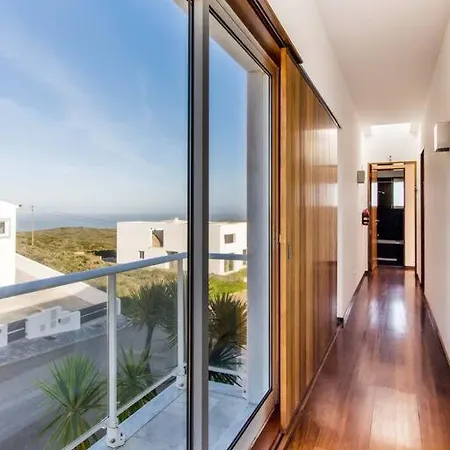 Beachside 5 Bdr 6 Baths Sleeps 9plus Ppl Villa *