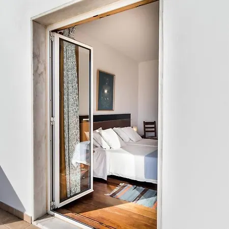 Villa Beachside 5 Bdr 6 Baths Sleeps 9plus Ppl *